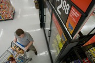 Trump voter struggling with high cost of living 'skeptical' he'll bring prices down: WSJ