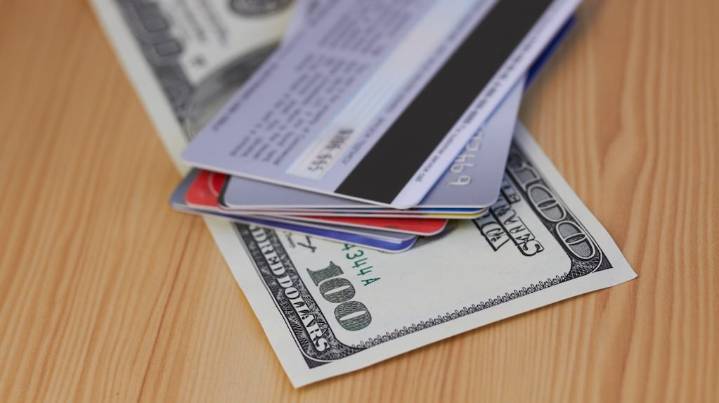 Dólar oficial y dólar tarjeta: banco por banco, a cuánto cotizan este jueves 13 de noviembre