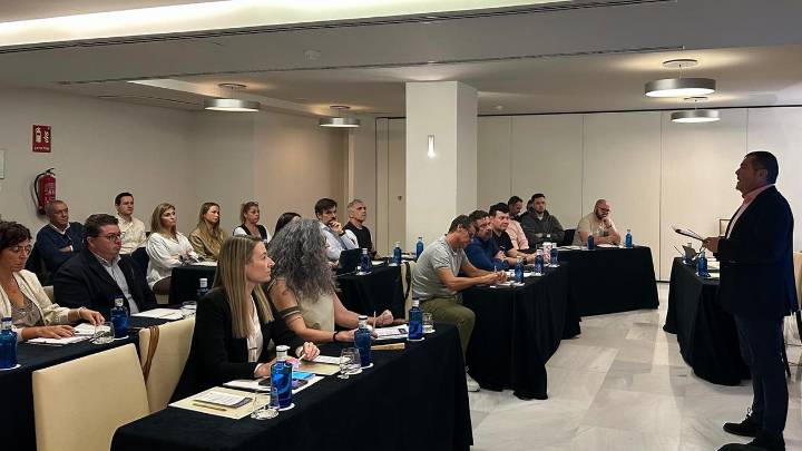 Diseño de menús, gestión de personal y gustos de los clientes, la IA entra en los restaurantes de Alicante