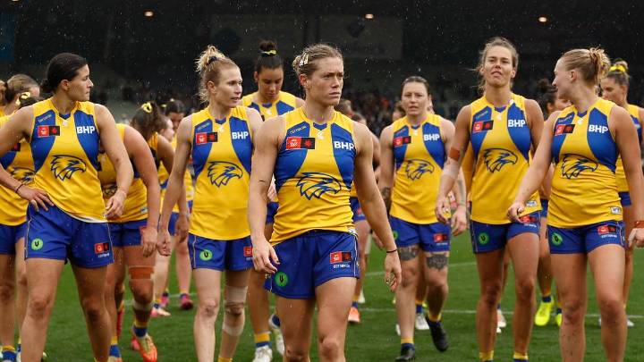West Coast coach Daisy Pearce hopes pain of AFLW elimination final loss to Carlton makes her team better