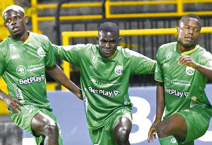 Sorpresa en la primera fecha