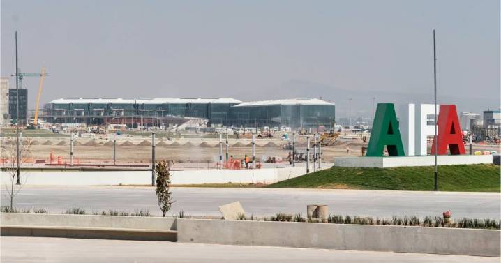 Caos aéreo refleja la frágil relación entre México y Estados Unidos.