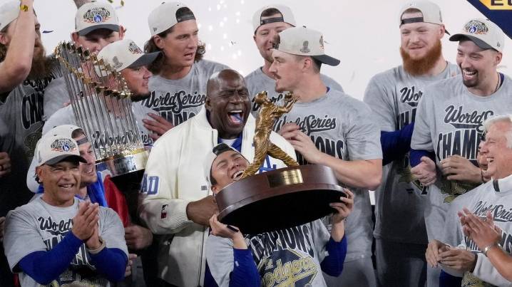 Lennon: Baseball enjoys big momentum swing