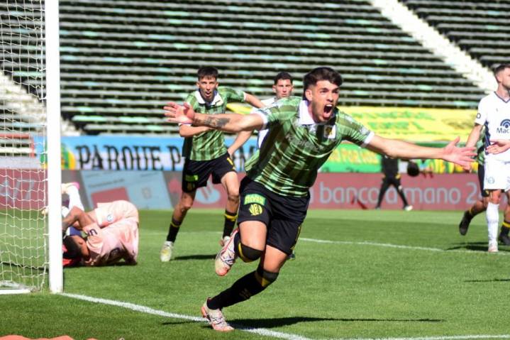 Aldosivi pegó de entrada, volvió a ganar y sueña con quedarse