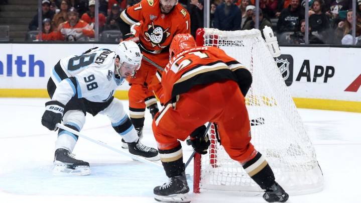 The Hat Trick: Anaheim Ducks Steal OT Win After Scoring Last Minute Goal Against Utah Mammoth