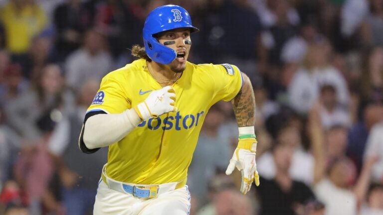 Red Sox sign outfielder Jarren Duran to one