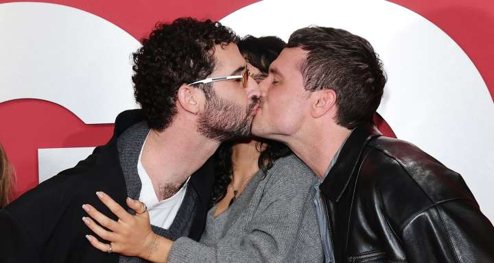 Josh Hutcherson Kisses ‘I Love LA’ Co-Star Jordan Firstman at GQ’s Men of the Party 2025! | Jordan Firstman, Josh Hutcherson, Odessa Azion, Rachel Sennott, True Whitaker | Celebrity News and Gossip |