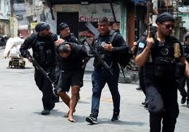 El impresionante prontuario criminal de 115 de los muertos en el megaoperativo policial de Río de Janeiro