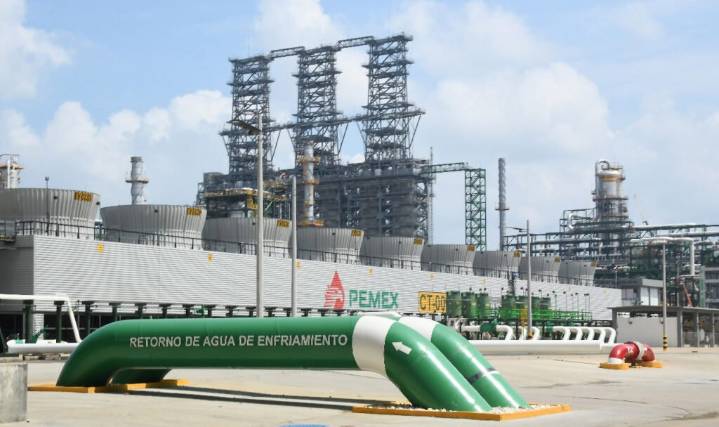 Refinería Olmeca rompe récord con aumento del 87% en producción de combustibles