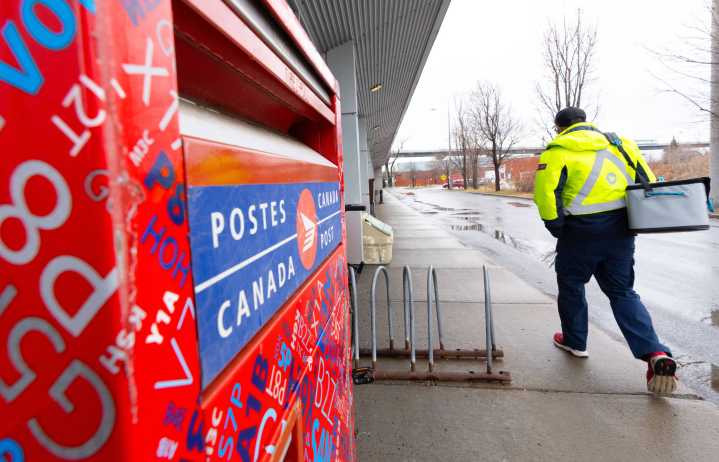 Canada Post submits overhaul plan to the federal government