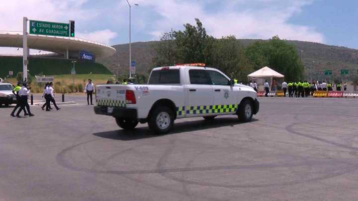 Roban 3 Camionetas en Estacionamiento del Estadio de Las Chivas; ¿Qué se Sabe del Caso?
