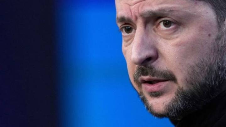 As US officials arrive in Ukraine to discuss ending war, peace plan may ask Kyiv to cede territory and trim forces