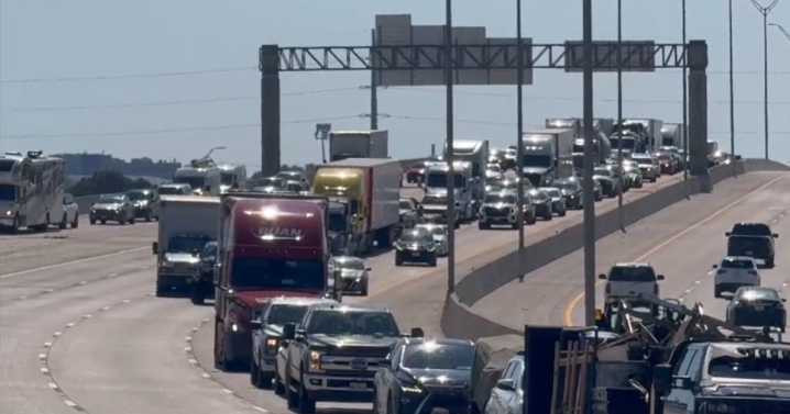 Car-dominant Texas needs more public transit to meet mobility demands, TxDOT report says