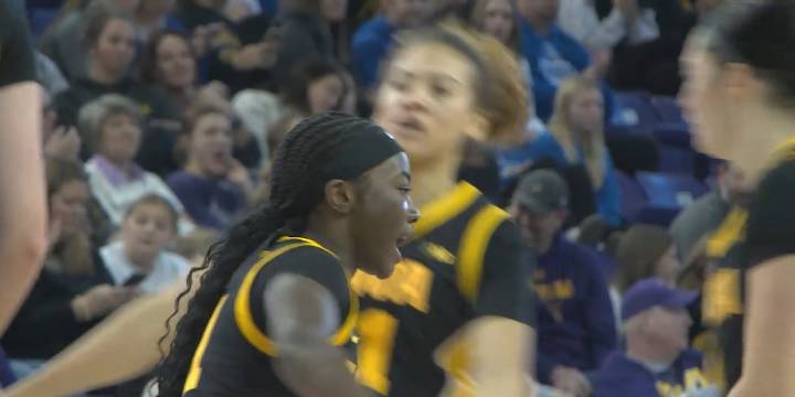 Chazadi Wright scores 19, Layla Hays 14 and No. 21 Iowa women rout Northern Iowa 74