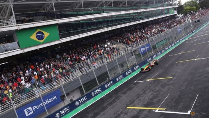 Piastri crashes out of Sao Paulo sprint, Norris leads