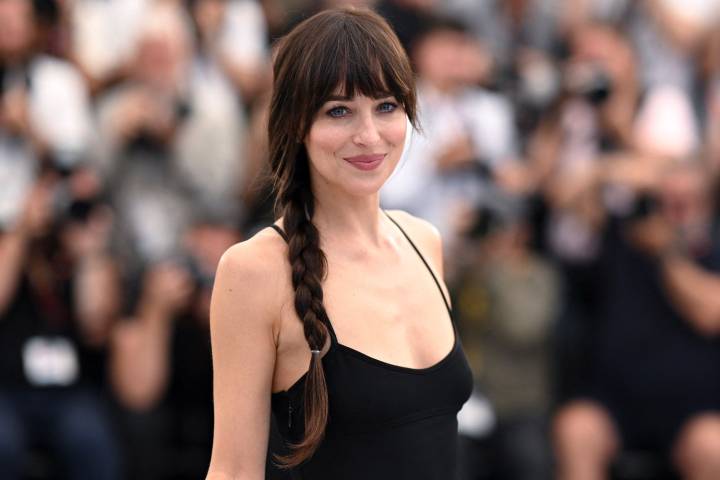 Dakota Johnson’s Book Club: See All Of Her 2025 Picks