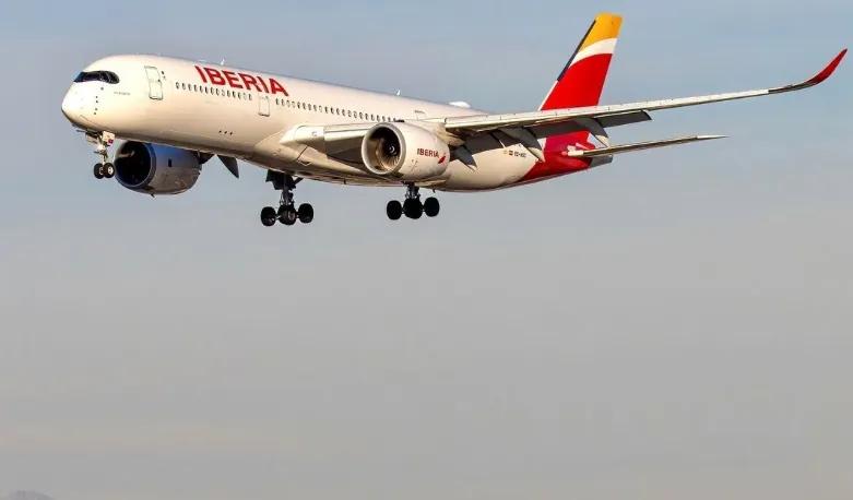 Iberia cancela sus vuelos a Venezuela tras la advertencia de EEUU de "extremar la precaución"