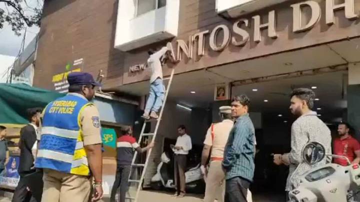 Court orders removal of duplicate ‘Santosh Dhaba’ signboards across Hyderabad