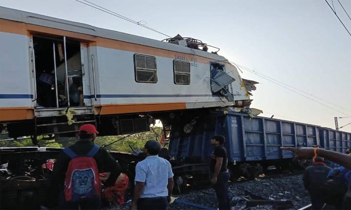 Tragic Collision in Chhattisgarh: Passenger Train Crashes into Goods Train Near Bilaspur, Several Dead