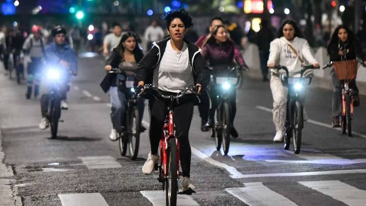 Con rodada familiar TecNM y BiciOri crean conciencia para terminar violencia contra la mujer