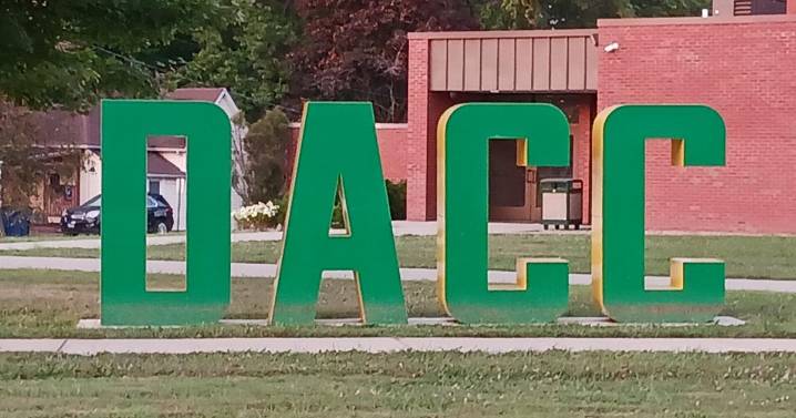 DACC recognized as a top community college, eligible for national award