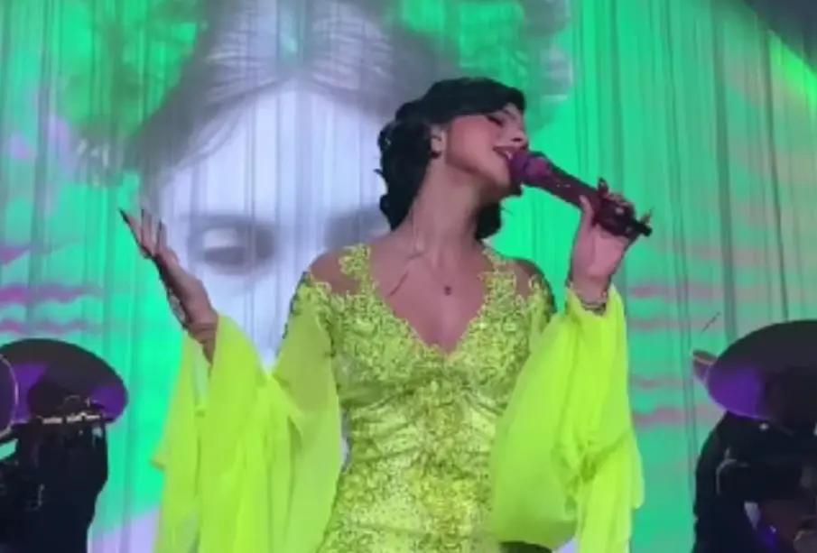 Ángela Aguilar reta a críticos de su voz, pero la acusan de soberbia tras demostración ...