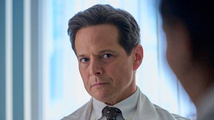 'Doc' Boss Teases Scott Wolf's Return as Richard — Tied to Ongoing Hannah Arc