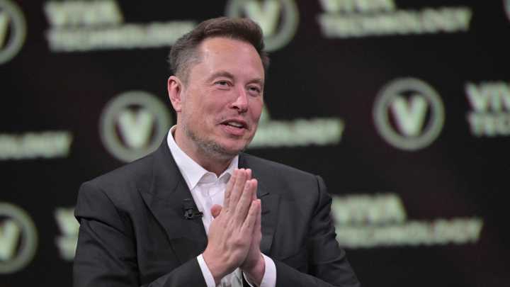 Los accionistas de Tesla aprueban pagar a Elon Musk la cifra récord de un billón de dólares