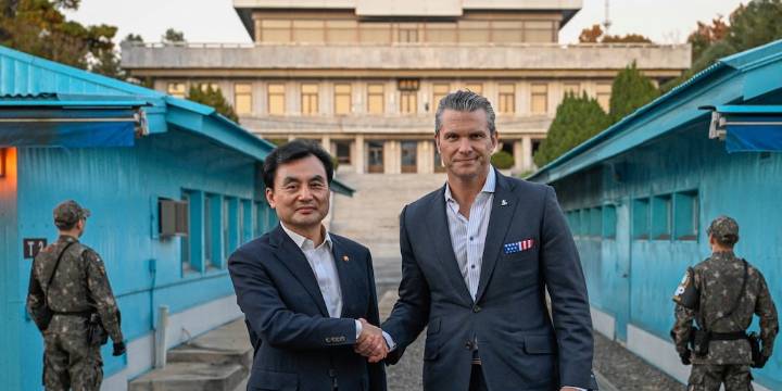 Hegseth visitó la zona desmilitarizada que separa a las dos Coreas tras el intento de acercamiento entre Trump y Kim Jong