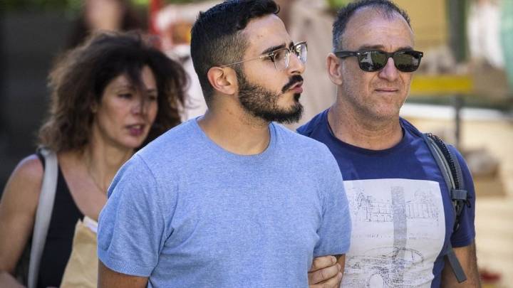 Simon Leviev, conocido como «estafador de Tinder», sale de prisión