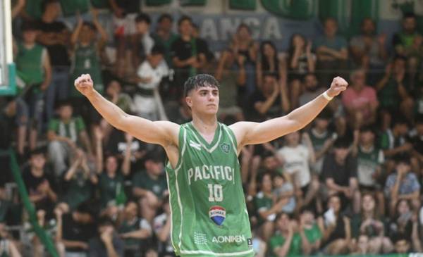 Villa Mitre y Pacífico dominaron como locales en el inicio de las semifinales de Primera