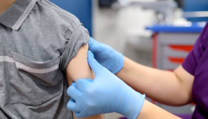 Canadá ya no es un país libre de sarampión tras brotes continuos