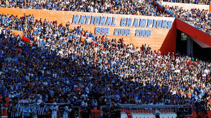 Is coaching UF football still one of the nation's top jobs? Opinions vary