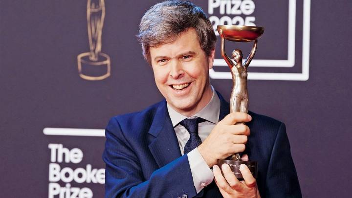 Hungarian-British writer David Szalay wins Booker Prize 2025 for Flesh
