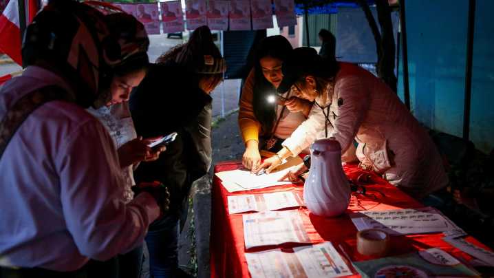 Honduras elige a su próximo presidente entre acusaciones cruzadas de fraude de los candidatos