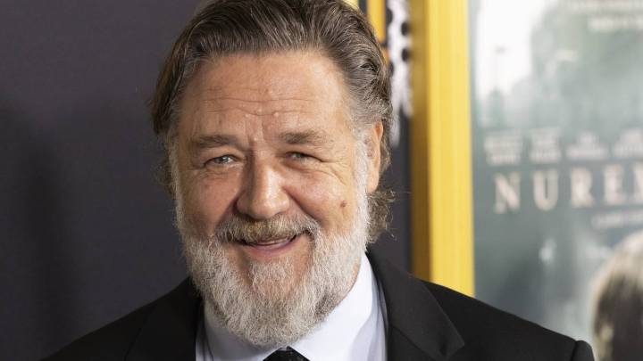 Russell Crowe & Henry Cavill's Serendipitous Journey From Schoolboy Meeting To Highlander Reboot