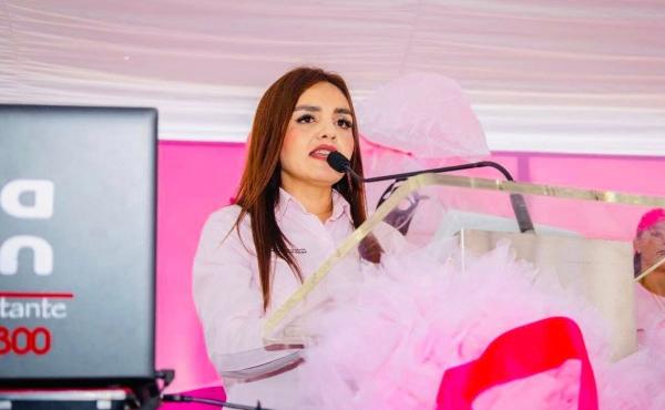 Proponen a Grecia Quiroz, viuda de Carlos Manzo como alcaldesa de Uruapan