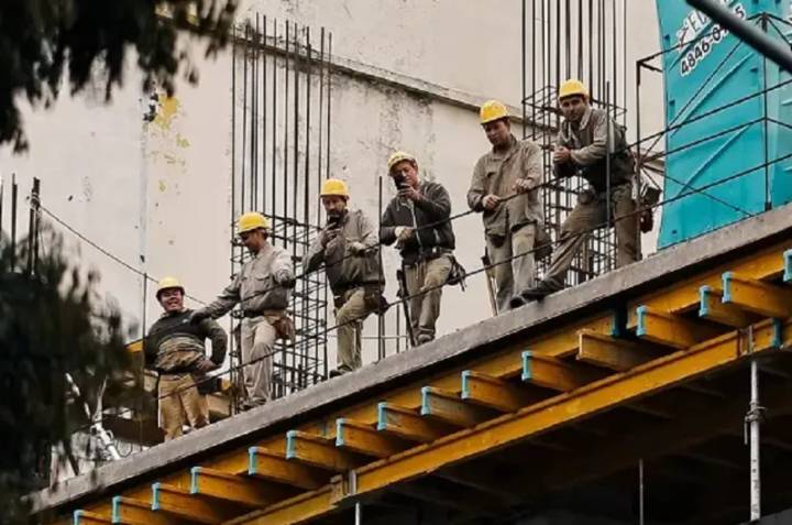 El Gobierno acelera la reforma laboral: estas son las 13 medidas que ya dividen opiniones