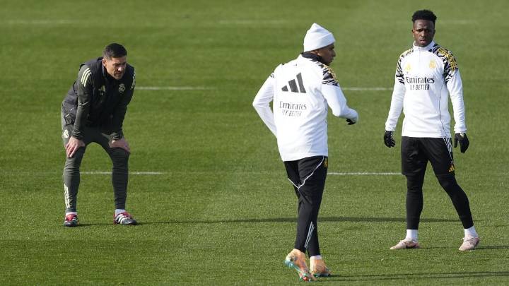 Xabi Alonso contesta a Laporta: "Hay mensajes populistas en todas partes"