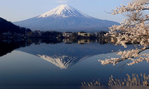 China tour groups start canceling Japan trips following government advisory