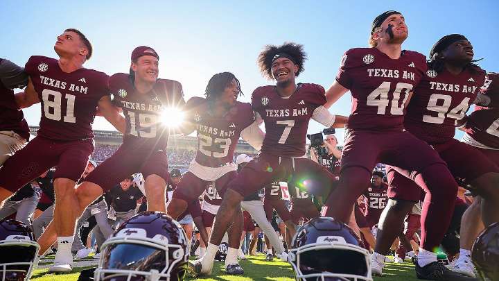 Texas A&M storms back from 27-point deficit to remain undefeated