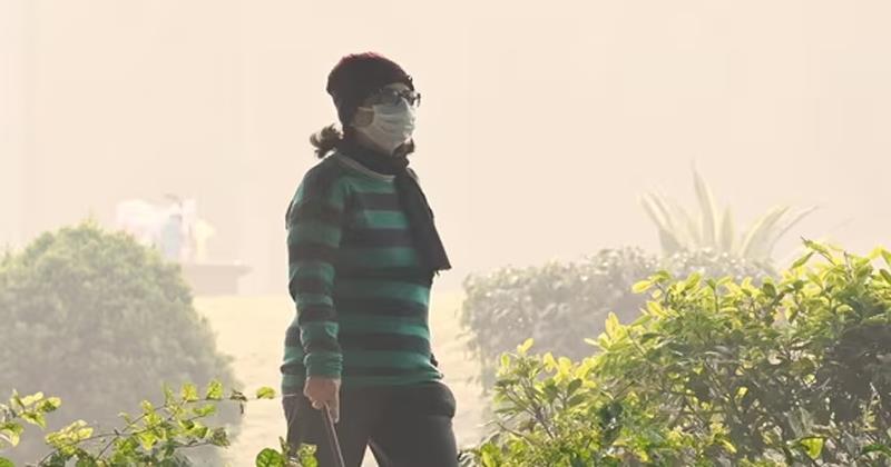 Toxic Winter Blanket: Delhi’s Air Quality Plunges to “Severe” as Temperatures Slide