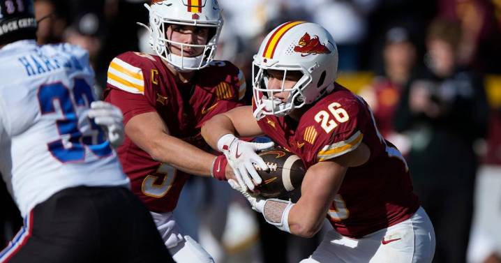 Rocco Becht throws for 3 TDs and Iowa State snaps 3-game skid against Kansas 38