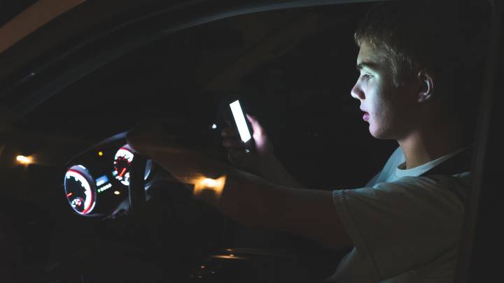 How much is a ticket for being on your phone while driving in Florida?
