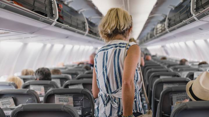 Deplaning Etiquette: Avoid These Rude Behaviors