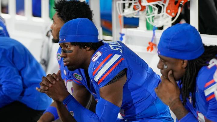 Blown lead + controversial call = another heartbreaking Florida loss