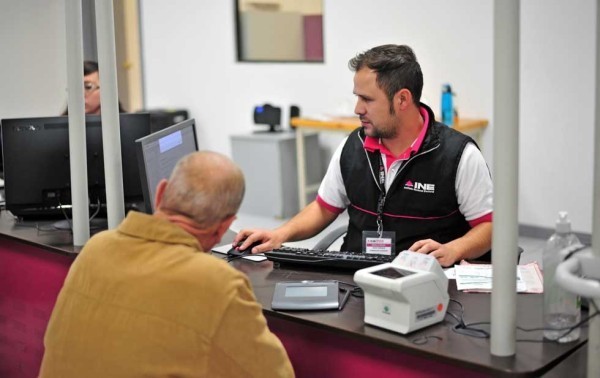 Modificarán portal del INE para agendar citas