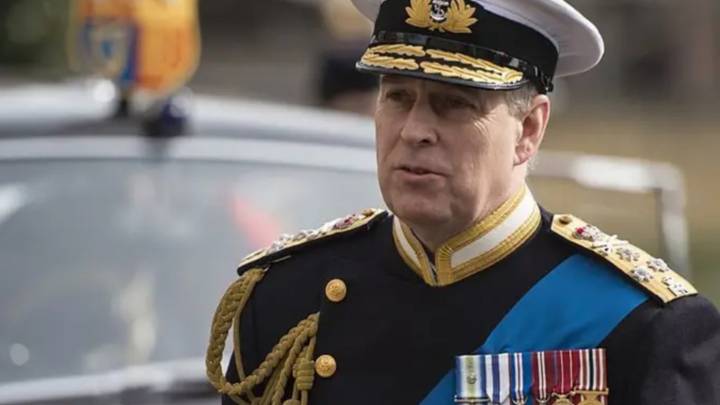 Andrés perdió sus títulos pero mantendrá la medalla como veterano de Malvinas