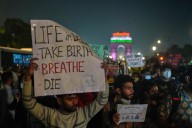 La contaminación en Nueva Delhi aumenta y provoca protestas inusuales