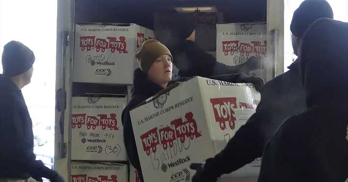 Alaska collects 14,000 pounds of toys for statewide Toys for Tots drive